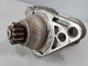 Startér 1,6 TDi 5-ti kvalt Škoda Octavia III - 9