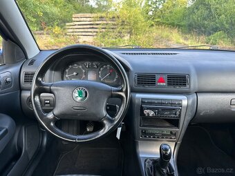 Škoda Octavia 1,6i 75kw výbava TOUR - 9