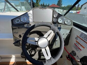 BAYLINER Ciera 8 + MERCRUISER 6.2l V8 MPI 350ps DTS BRAVO II - 9
