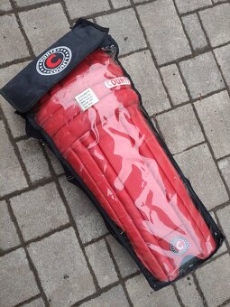 Hokejové chrániče - 9