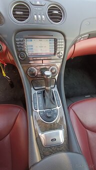 Mercedes-Benz SL550 cabriolet - 9