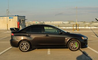 Mitsubishi Lancer EVO X 2.0 MIVEC Turbo 4WD TC-SST 4WD MR - 9