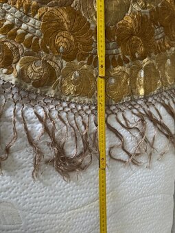 Unikátní ručně vyšívaný oboustranný ubrus - 9