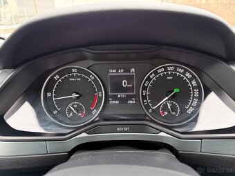 Škoda Superb Combi 1.6 TDI Ambition DSG - 9