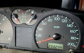 HYUNDAI TERACAN 2,9 D 110KW. ROK 2002-2003 - 9