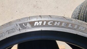 Letní pneu 245/35/20 Michelin - 9