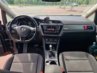 Volkswagen Touran Comfortline 2.0 TDI 110kW DSG - 9