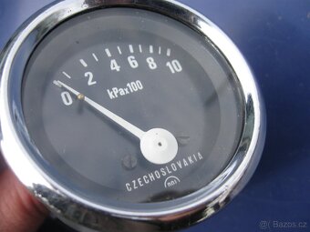 Tlakoměr 0-10 kg/cm2 PAL Czechoslovakia Škoda 110R, Avia,Zet - 9