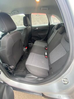 Opel Crossland X 1,2i - 9
