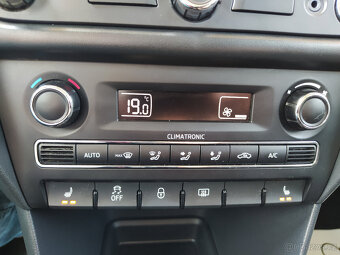 Škoda Rapid 1.2 TSi, navi, digiklima, tempomat... - 9