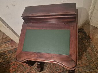 Malý psací stůl / komoda / sekretář Davenport - 9