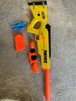 NERF ZBRANĚ - 9