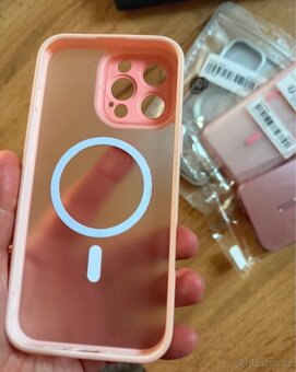 Obaly IPhone 16 pro max - 9