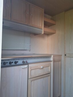 KARAVAN CARAVELAIR BAMBA 416 LUXE + nový předstan - 9