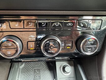 ŠKODA SUPERB kombi 2.0TDi 147kW LaK 4x4 DSG - 9