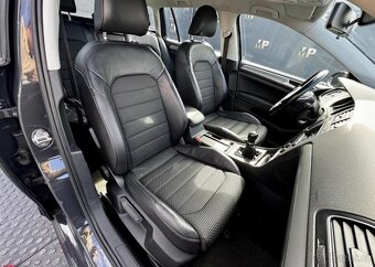 Volkswagen Golf manuál benzín 92 kw 2015 - 9