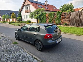 Volkswagen Golf V 1.4i Nová STK - 9