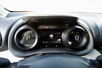 Toyota Yaris Hybrid 2020 | 1. majitel | ODPOČET DPH - 9