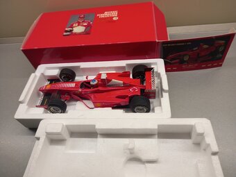 F1 FERRARI F300 1998 MICHAEL SCHUMACHER MINICHAMPS 1:18 - 9