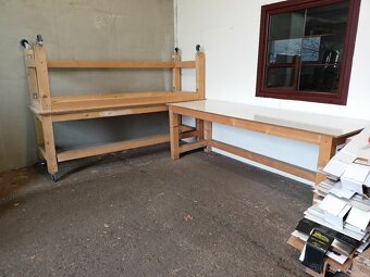 Pracovní stůl - 9