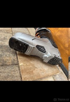 Sjezdové lyže Völkl + přeskáče a hůlky - 9