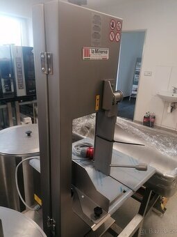 Pásová pila Minerva CE 182 - 9