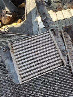 Náhradní díly 2 na Audi A4 - 9