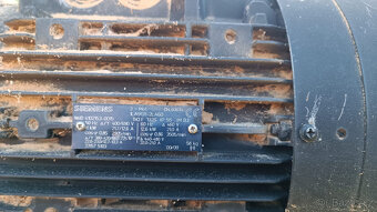 kmenová pásová pila Supra 800 - 9