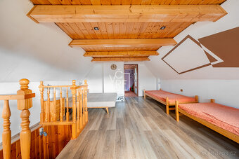 Prodej chaty 93 m2, pozemek 490 m2, Holice Podlesí - 9