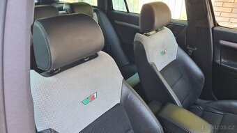 ŠKODA OCTÁVIA 2 RS kombi - 2,0TFSi 147kW Manuál. - 9