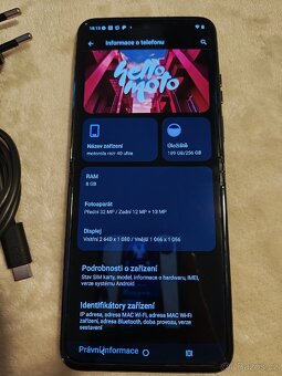 Motorola RAZR 40 ultra 8/256GB - 9