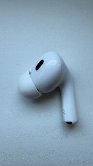 Apple AirPods Pro 2 (USB-C) - 9