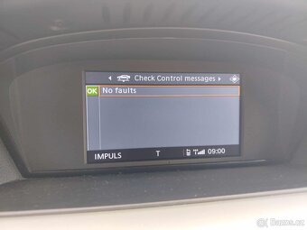 BMW e90 325i, facelift, manuál - 9