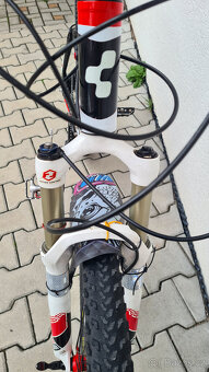 Celoodpružené kolo Cube AMS 100 PRO, Vzduch vidlice, Rám L - 9