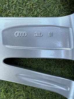 Originál alu kola Audi RS3 S3 A3 5x112 R19 nová sada - 9
