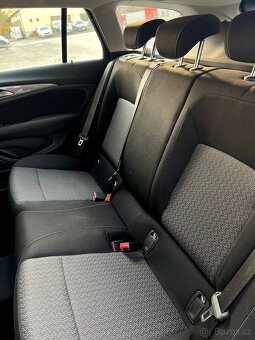 OPEL INSIGNIA 81 KW 2018 196TKM - 9