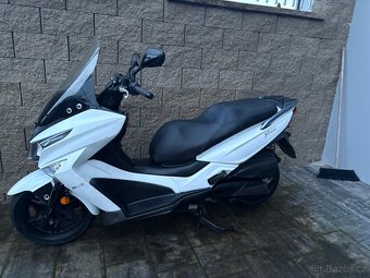Kymco x town 300 2017 - 9