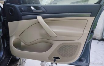 prodám béžový interiér do Škody Octavie 2 kombi - 9