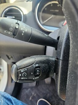 Peugeot 308 Access 1.4 72 kW r.v. 2013, 155.000 km, Hlava KO - 9