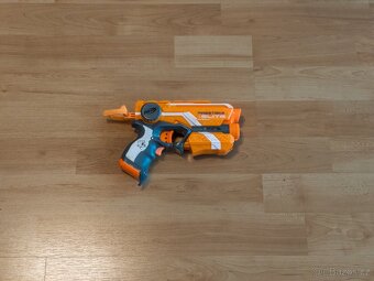 Velká sada 7 zbraní a příslušenství Nerf - 9