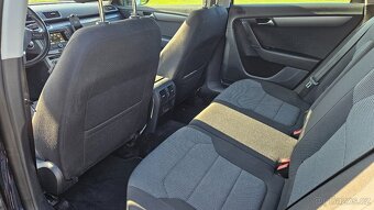 VW Passat B7 Combi 2.0 TDi DSG, Business edition - 9