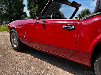 Triumph Spitfire 1500 – Kabriolet s duší gentlemana - 9