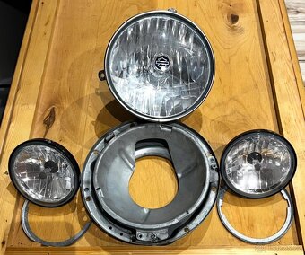 Motocyklová sedla a různé díly pro modely Harley - Davidson. - 9