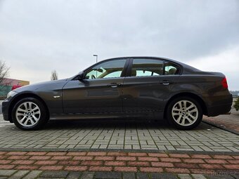Bmw 318i e90 limuzína - 9