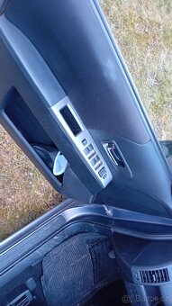 Mazda 5 2.0 CD Exclusive 105 kW - velmi dobrý stav - 9