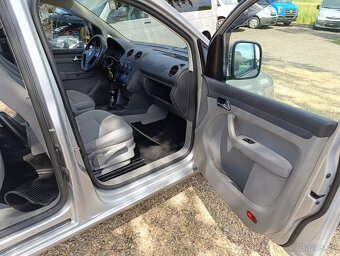 Volkswagen Caddy 2.0 TDi maxi 7 míst 5 dv - 9