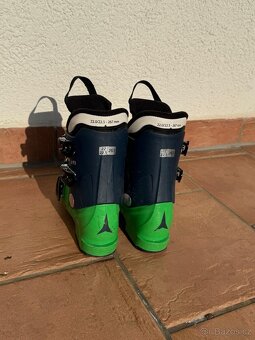 Dětské lyže a přezkáče Atomic
 - 9