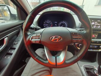 Hyundai i30 fastback - 9