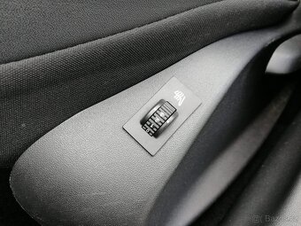 Peugeot 2008, 1.6HDi 84kW Allure vyhř. sed. - 9