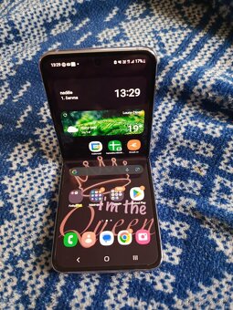 Samsung Galaxy Z Flip5 512 GB – jako nový 💜 - 9